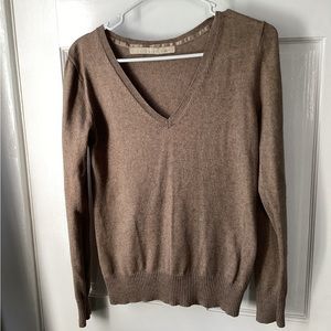 Old Navy v-neck light brown sweater - small